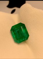 Natural Emerald  Gemstone 16.7ct Origin Zambia Top Green Color - Image 3